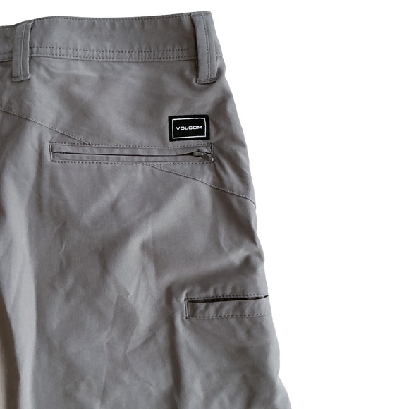 Volcom Shorts "Surf N Turf Dry Hybrid Short" Waist 29 - Picture 3 of 11